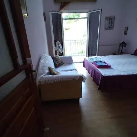 Bed & Breakfast Feel The Nature *